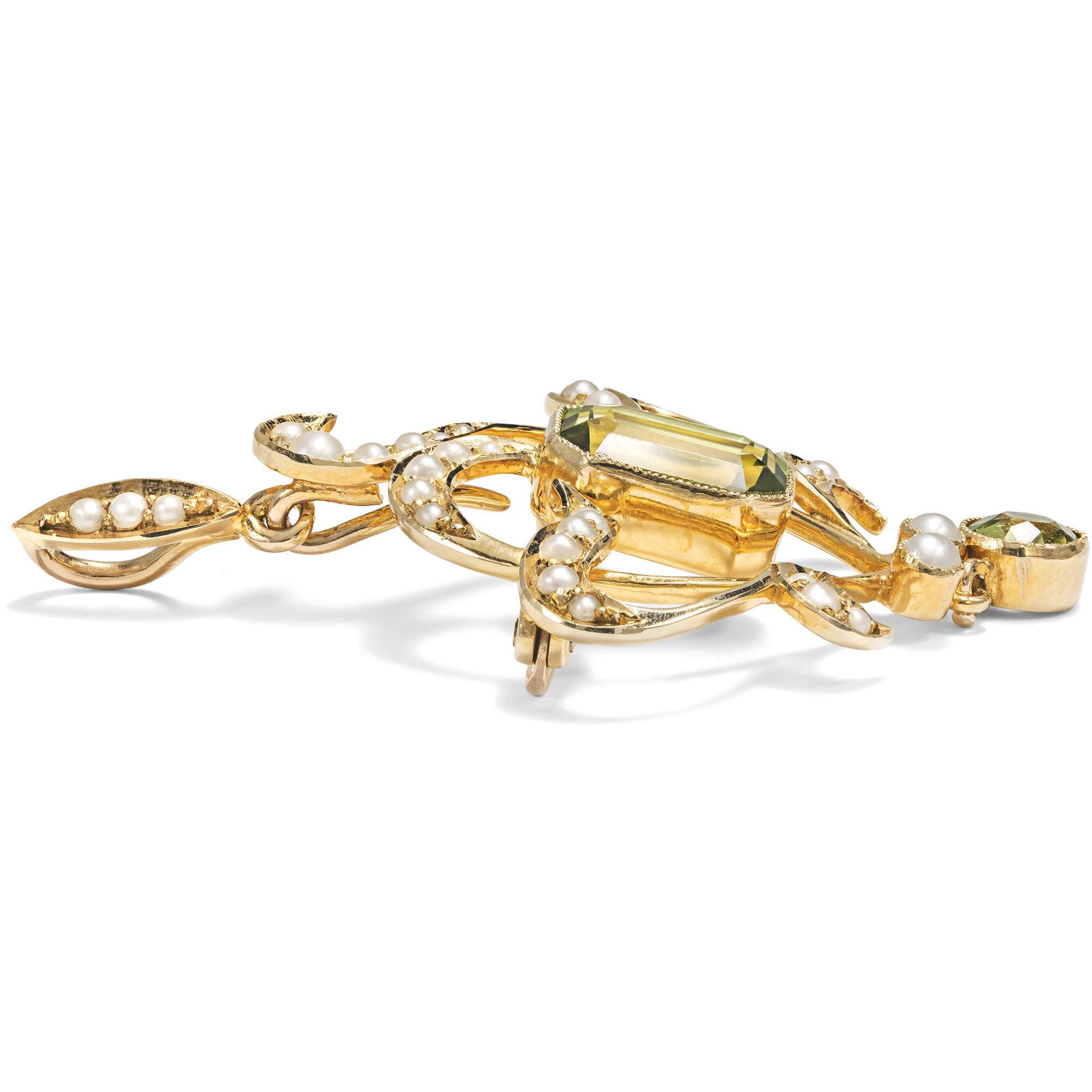 613258-hofer-antikschmuck-Britische-Anhaenger-Brosche-aus-Gold-mit-Peridot-und-Perlen-um-1900-Spring-has-Sprung_1