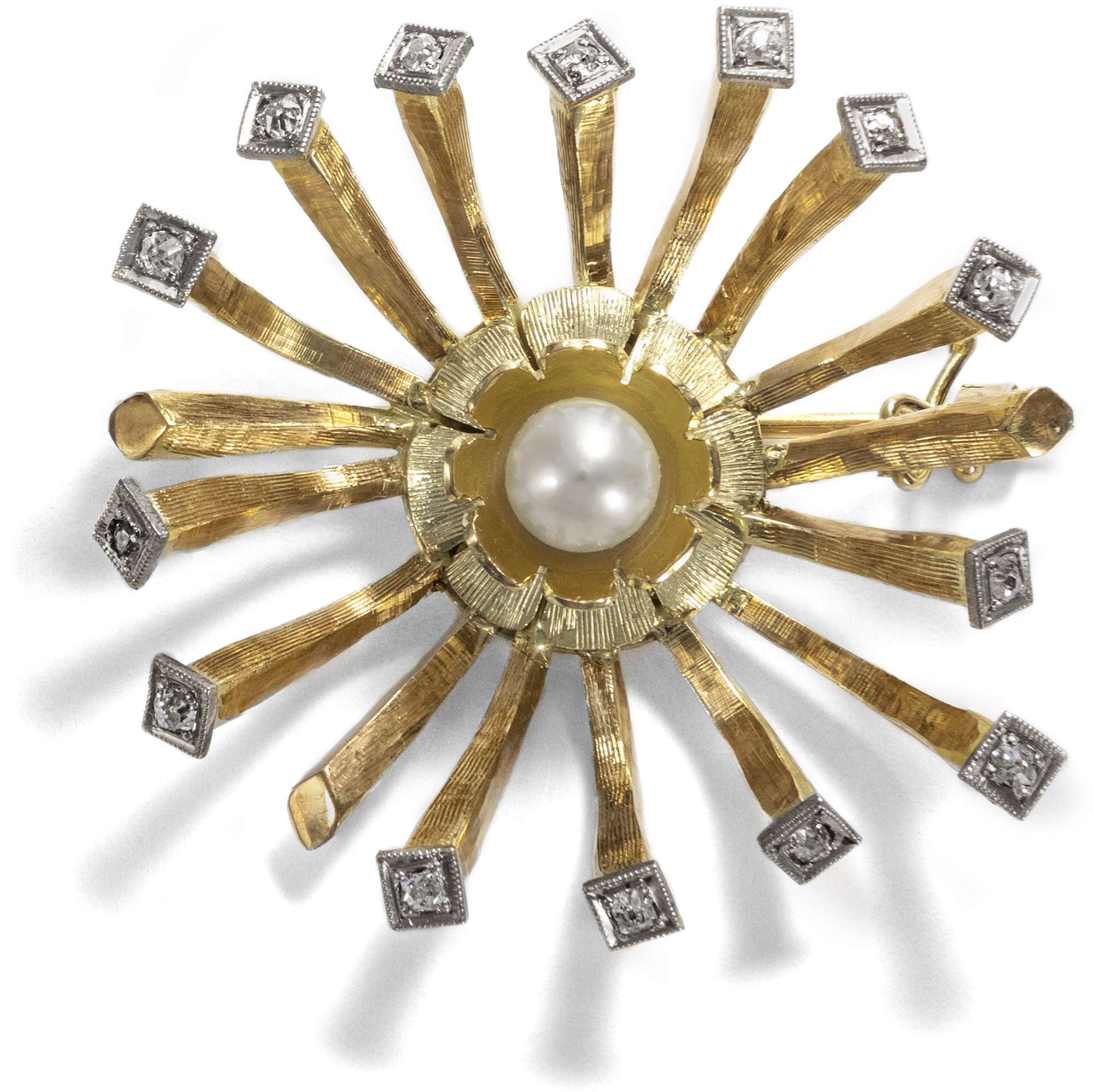 616239-hofer-antikschmuck-Expressive-vintage-Brosche-mit-Perle-und-Diamanten-in-Gold-Deutschland-um-1960-Goldene-Zeiten