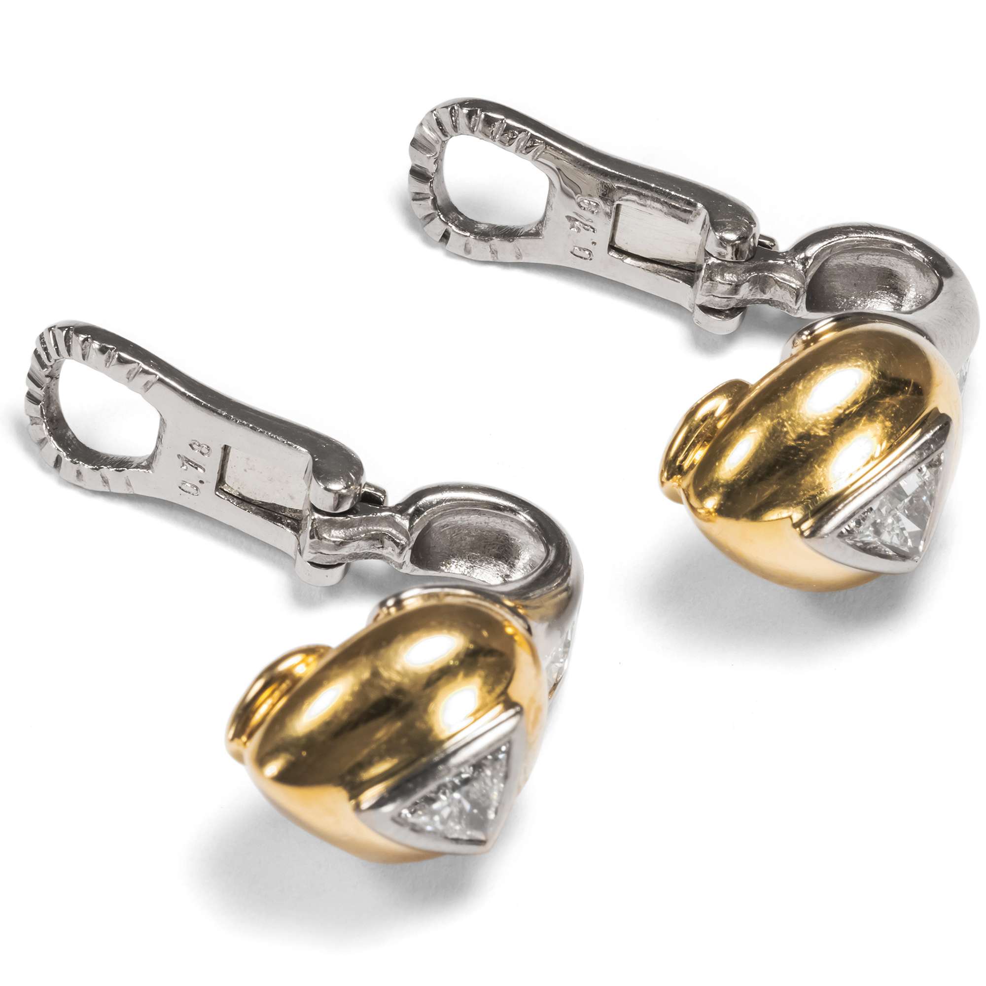 618396-hofer-antikschmuck-Edle-vintage-Ohrclips-mit-Diamanten-von-Werner-Zappe-Pforzheim-um-1995-Dreiecksbeziehung_3