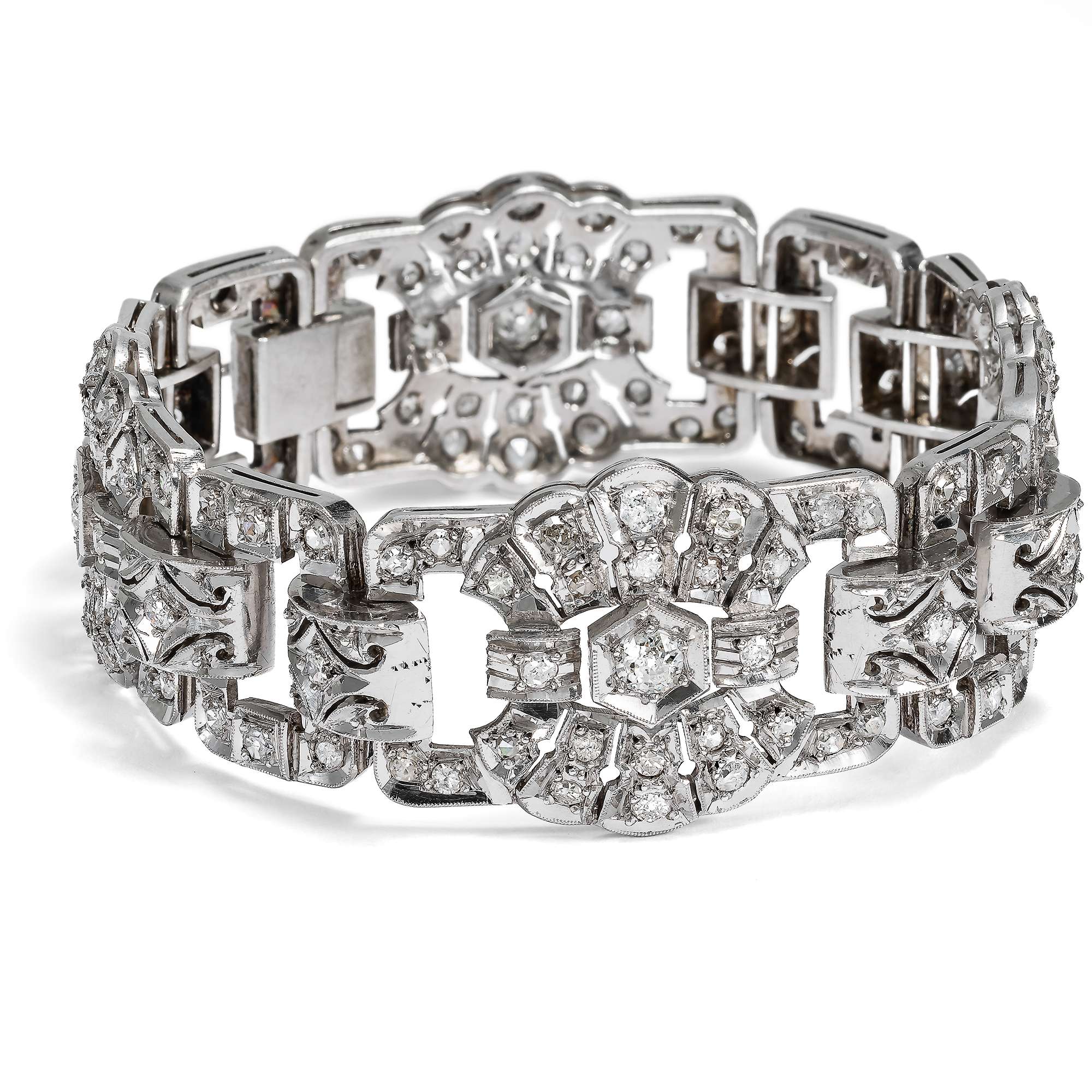 619531-hofer-antikschmuck-Prachtvolles-Diamant-Armband-des-Art-Deco-mit-7-82-ct-Diamanten-um-1940-Funkelnder-Gruss-aus-schwerer-Zeit_1