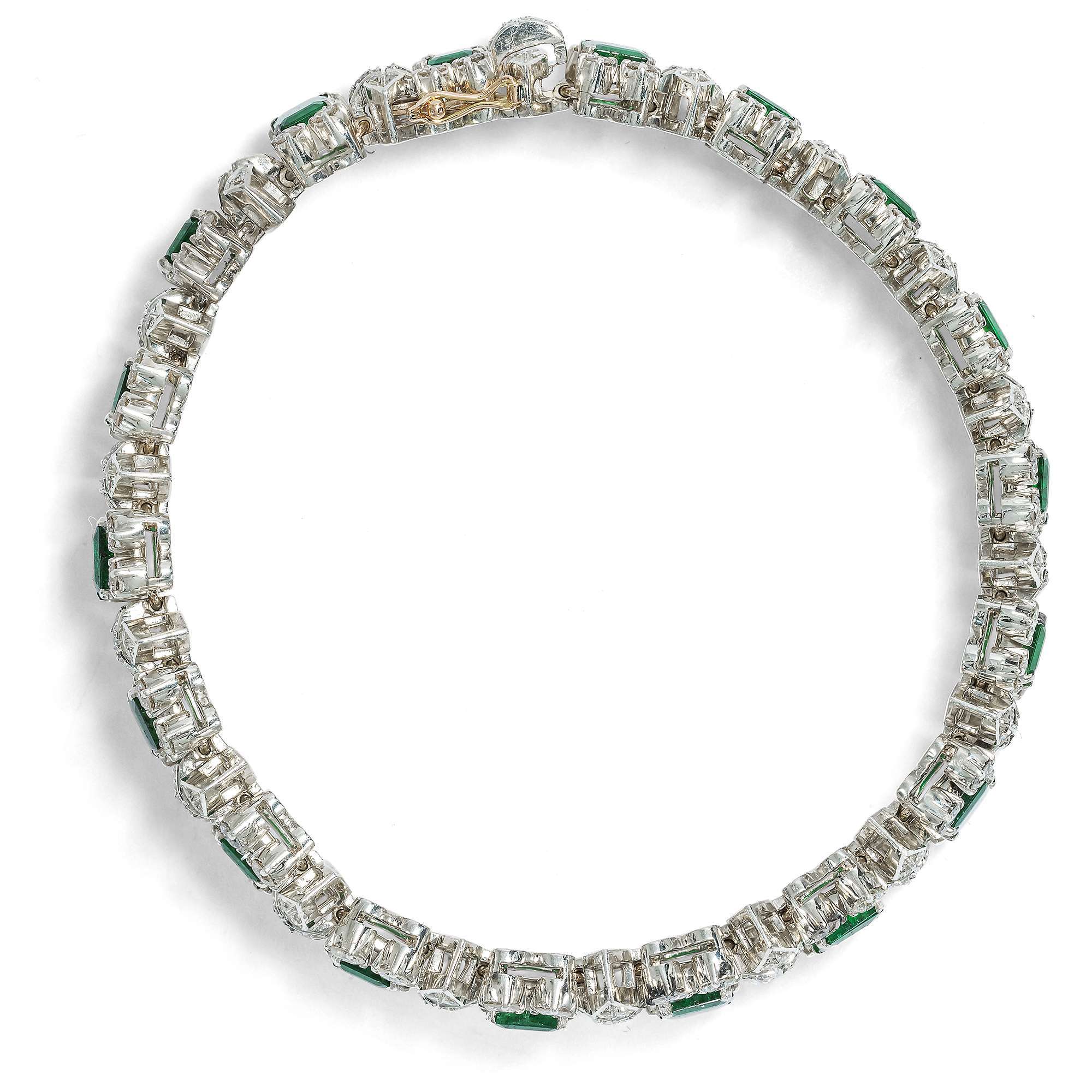 623293-hofer-antikschmuck-Glamouroeses-vintage-Armband-mit-Smaragd-und-6-48-ct-Diamanten-um-1965-Das-schoenste-Gruen_6