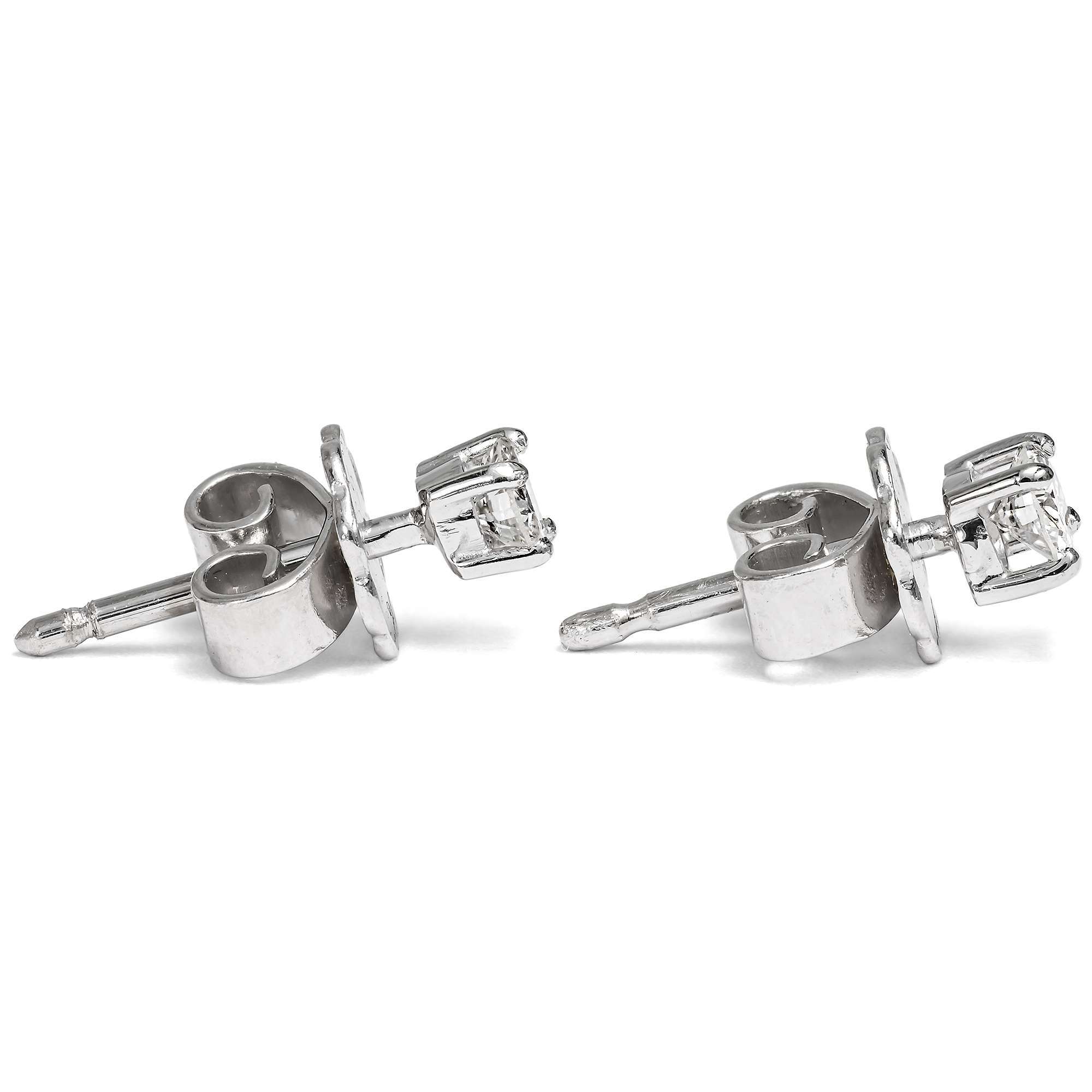 623979-hofer-antikschmuck-Ungetragene-Ohrstecker-mit-vintage-Brillanten-in-Weissgold-aus-unserer-Werkstatt-Zwei-funkelnde-Sterne_2