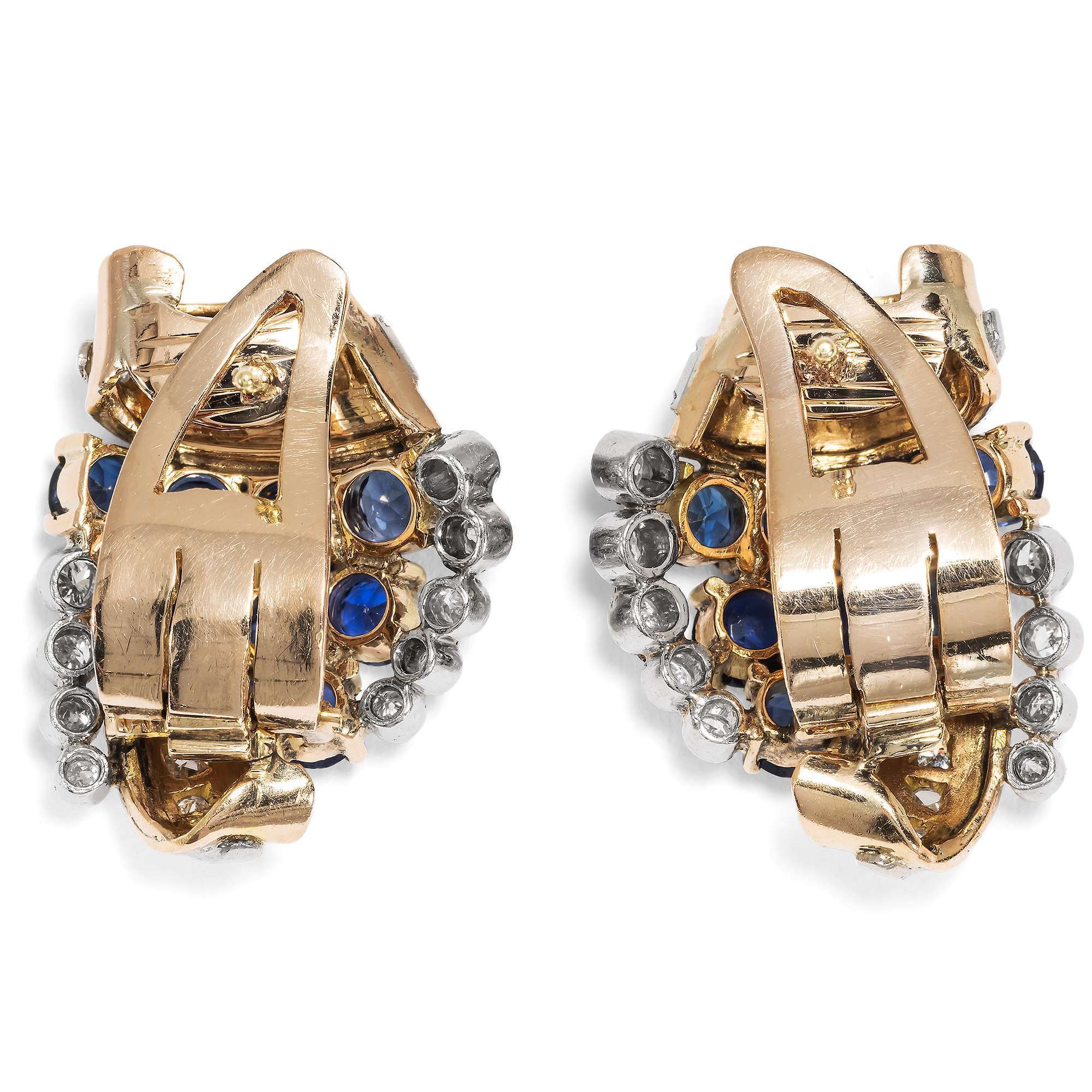 624340-hofer-antikschmuck-Antike-Ohrclips-im-Retro-Style-mit-Saphiren-und-Diamanten-1940er-Jahre-Dramatische-Gesten_3