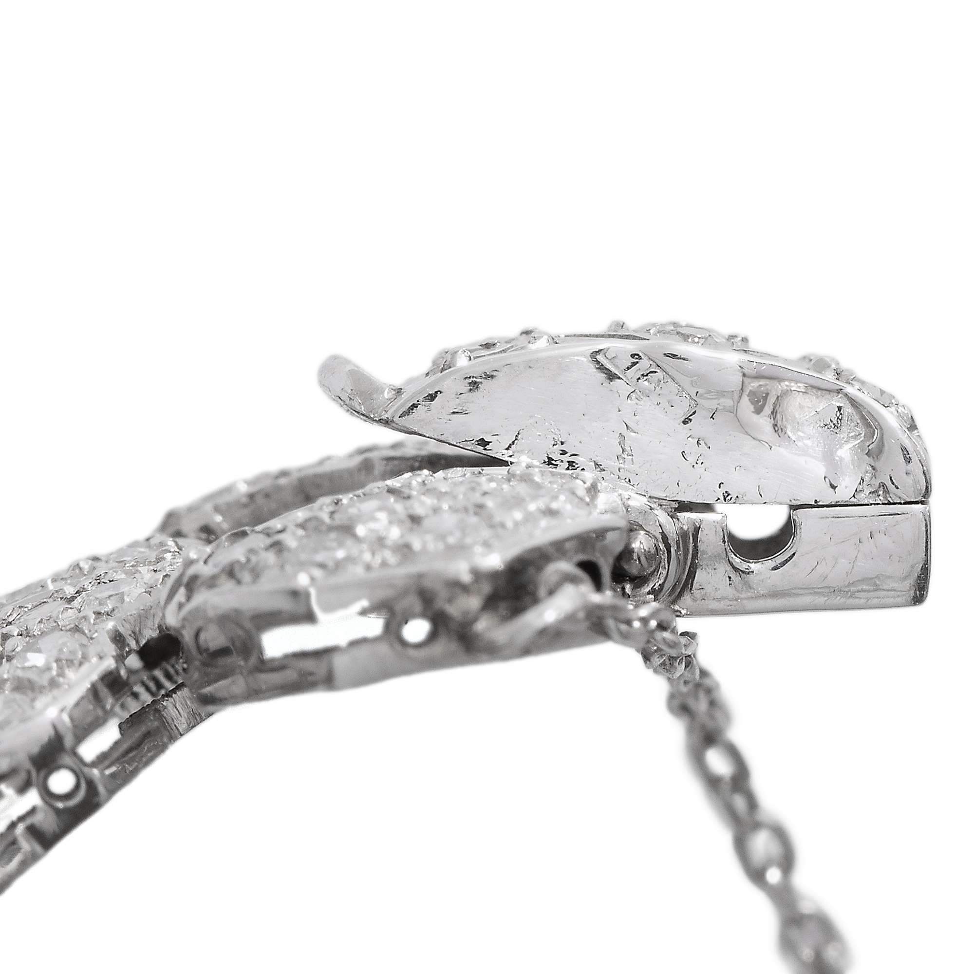 624504-hofer-antikschmuck-Grossartiges-Art-Deco-Armband-mit-11-95-ct-Diamanten-in-Platin-Frankreich-um-1930-Toujours-Glamour