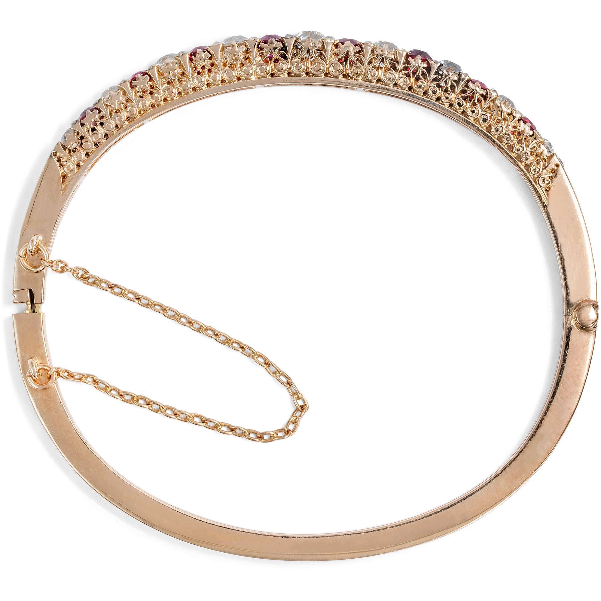 624599-hofer-antikschmuck-Antiker-Armreif-mit-Rubinen-und-Diamanten-in-roetlichem-Gold-um-1895-Der-Abend-naht-_5