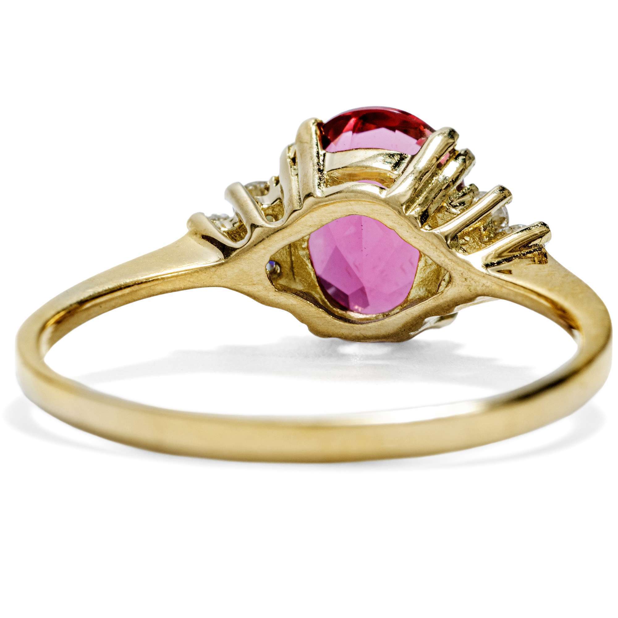 624781-hofer-antikschmuck-aetherischer-Ring-mit-pink-violettem-Turmalin-und-Diamanten-in-Gold-aus-unserer-Werkstatt-La-vie-en-rose_4