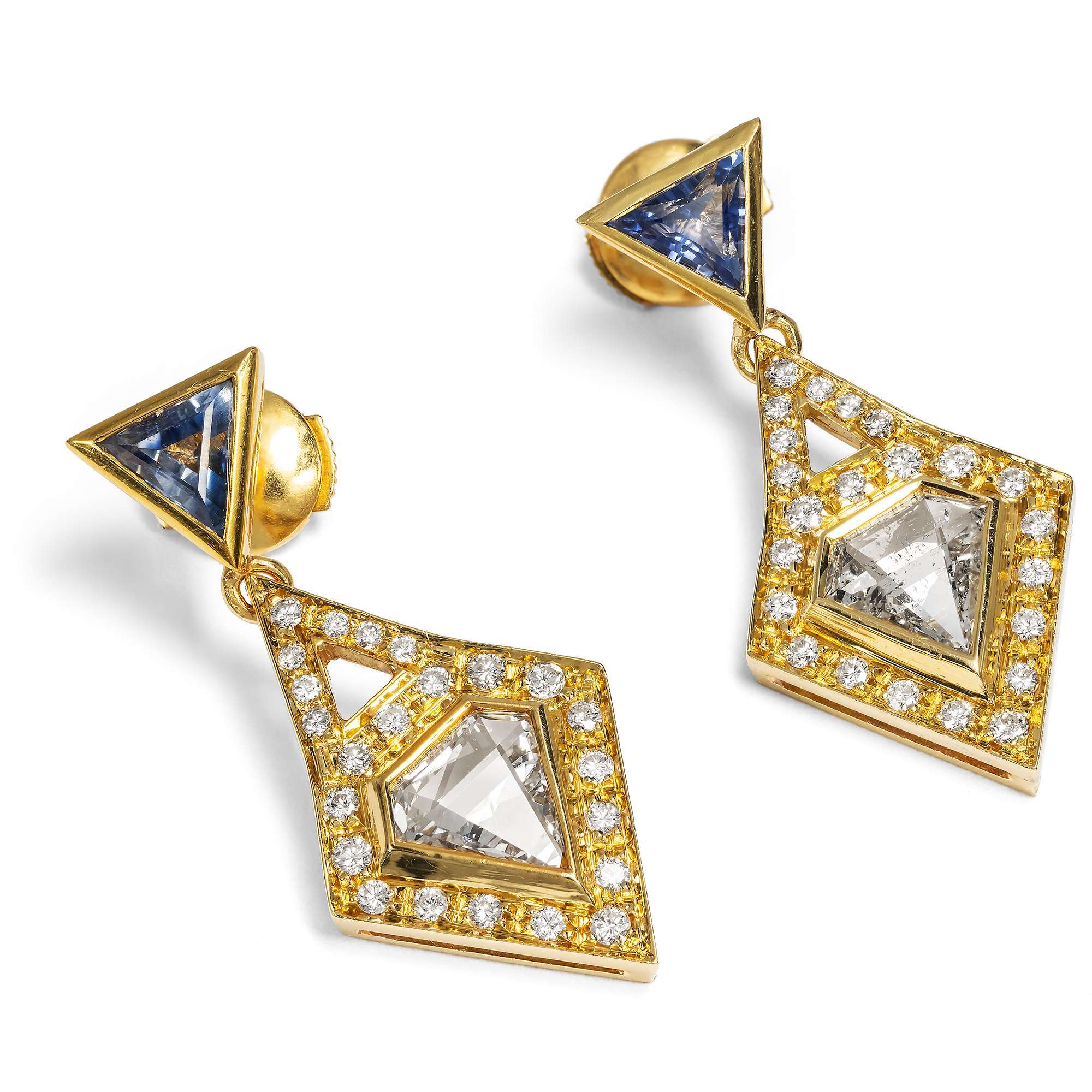 624808-hofer-antikschmuck-Kostbare-vintage-Ohrringe-mit-Saphiren-und-Diamanten-in-Gold-um-1985-A-Girl-s-Best-Friend