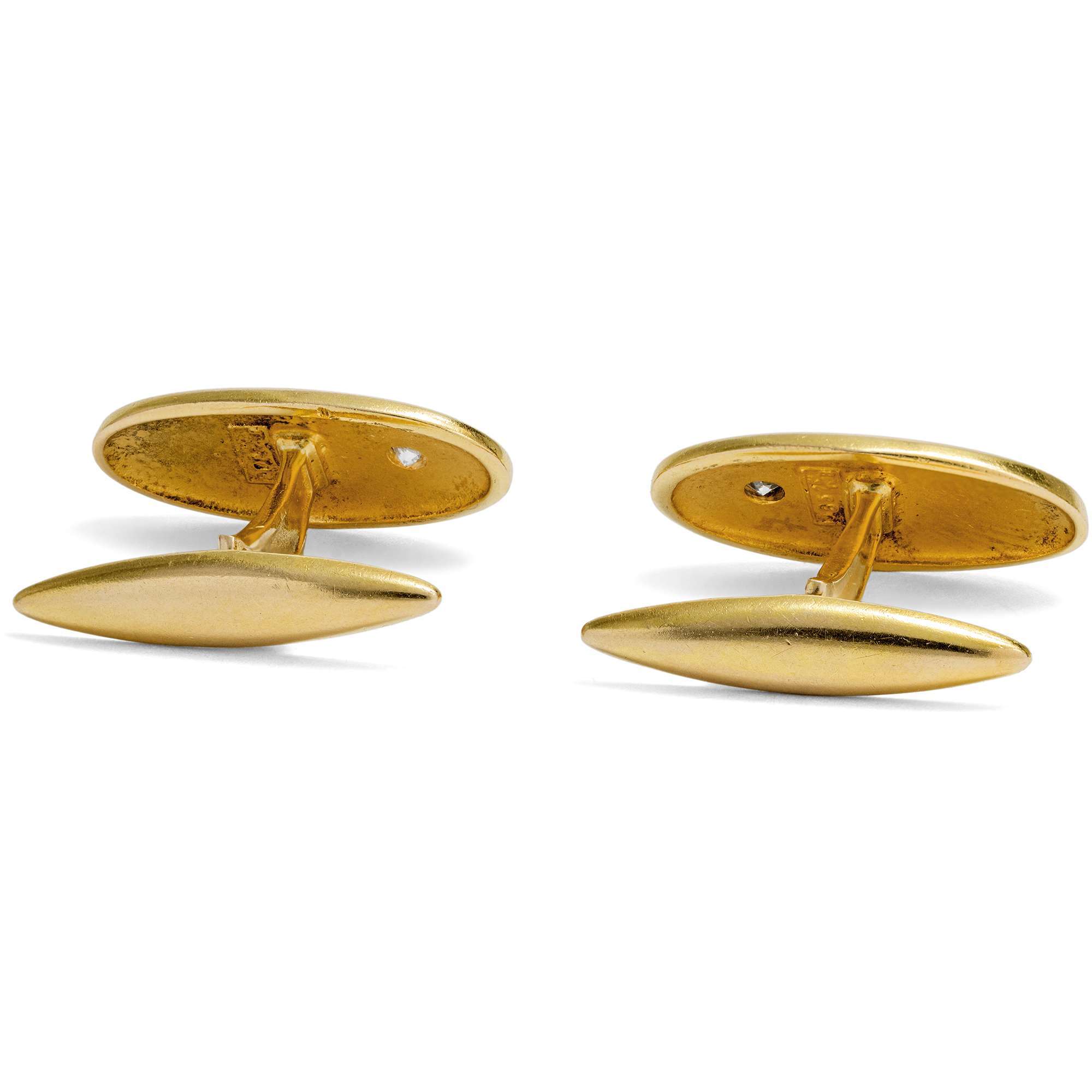 624888-hofer-antikschmuck-Klassische-antike-Manschettenknoepfe-mit-Diamanten-in-Gold-Pforzheim-um-1910-Stil-muss-einfach-sein-_3