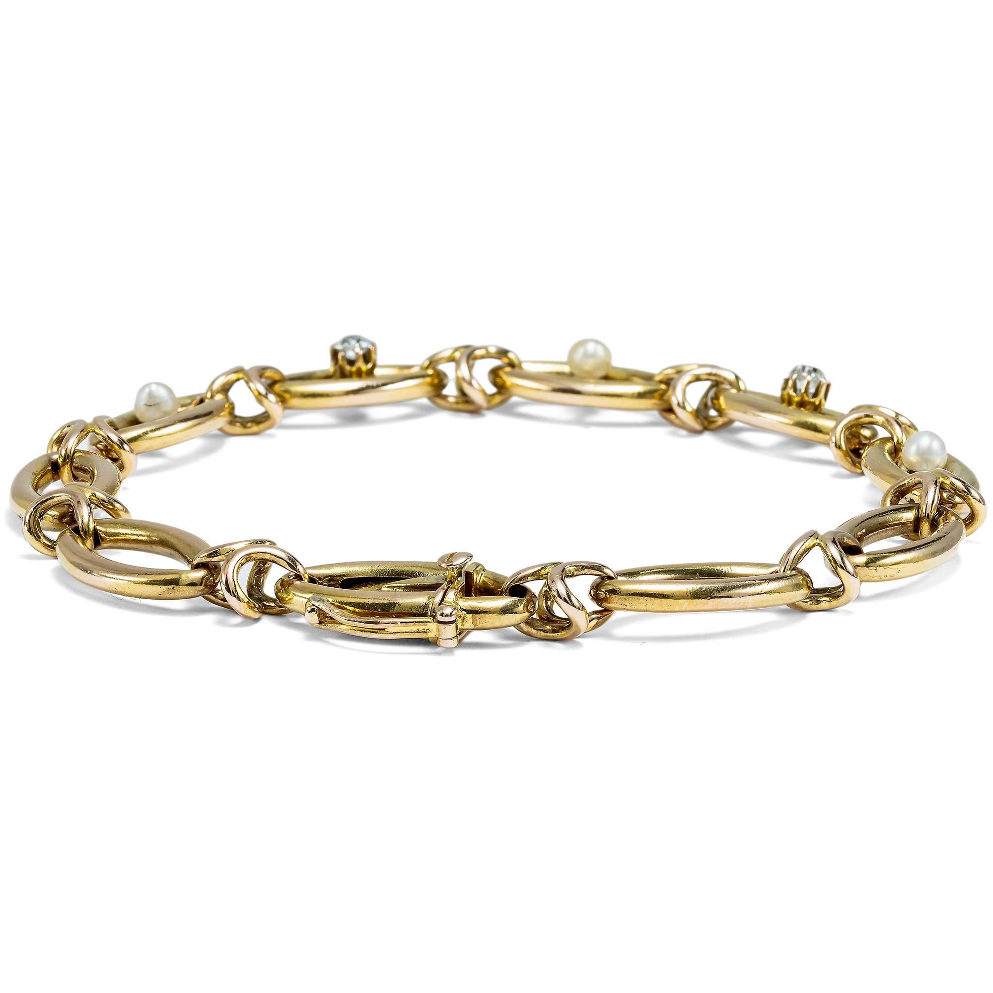 625590-hofer-antikschmuck-Elegantes-Jugendstil-Armband-mit-Diamanten-und-Orientperlen-in-Gold-Deutschland-um-1910-Fliessende-Formen_2