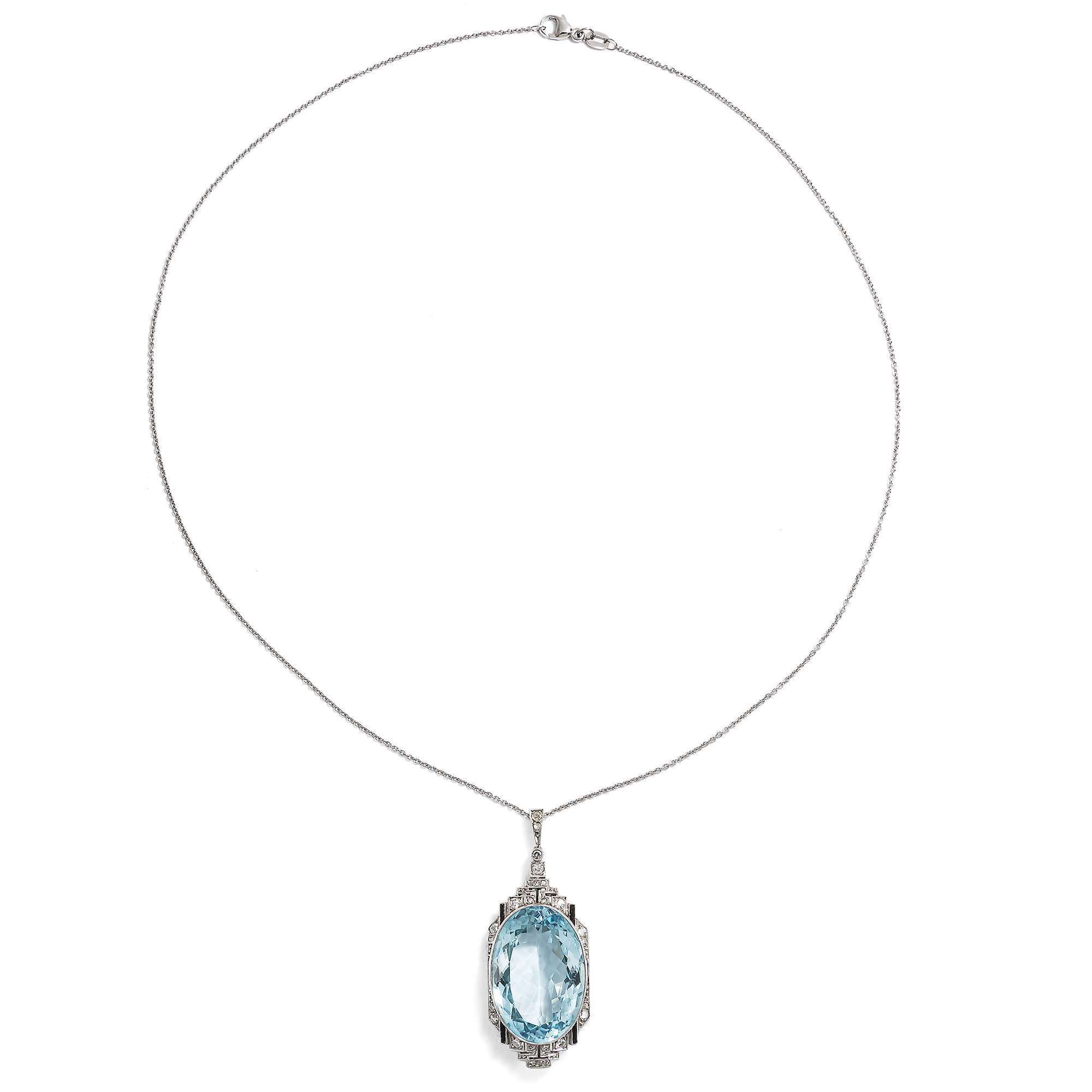 625914-hofer-antikschmuck-Avantgardistischer-Anhaenger-mit-Aquamarin-und-Onyx-an-Platinkette-um-1925-Im-Zeichen-der-Moderne_2