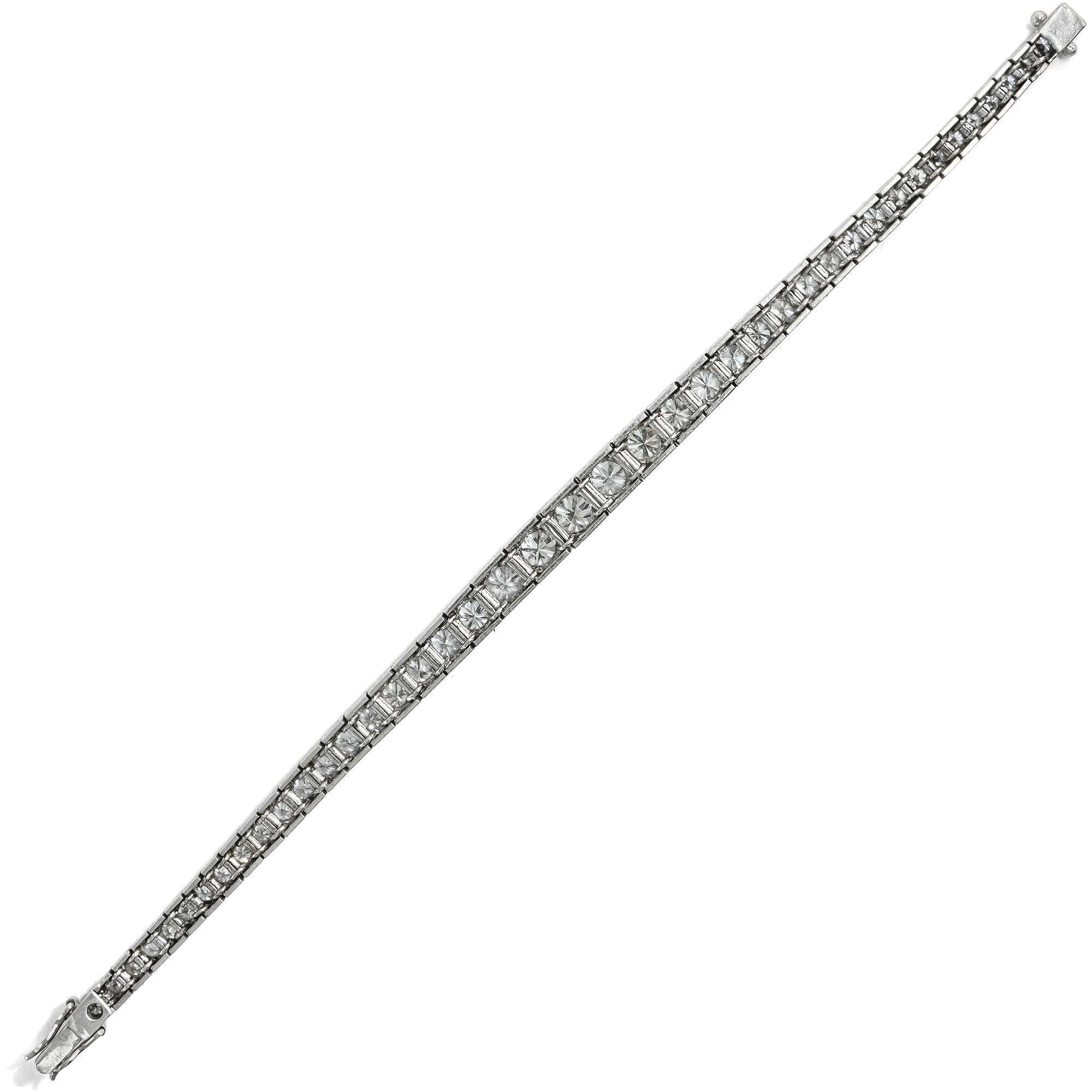 626064-hofer-antikschmuck-Antikes-Tennisarmband-des-Art-Deco-mit-9-45-ct-Diamanten-in-Platin-Wien-um-1930-Wiener-Riviere_3