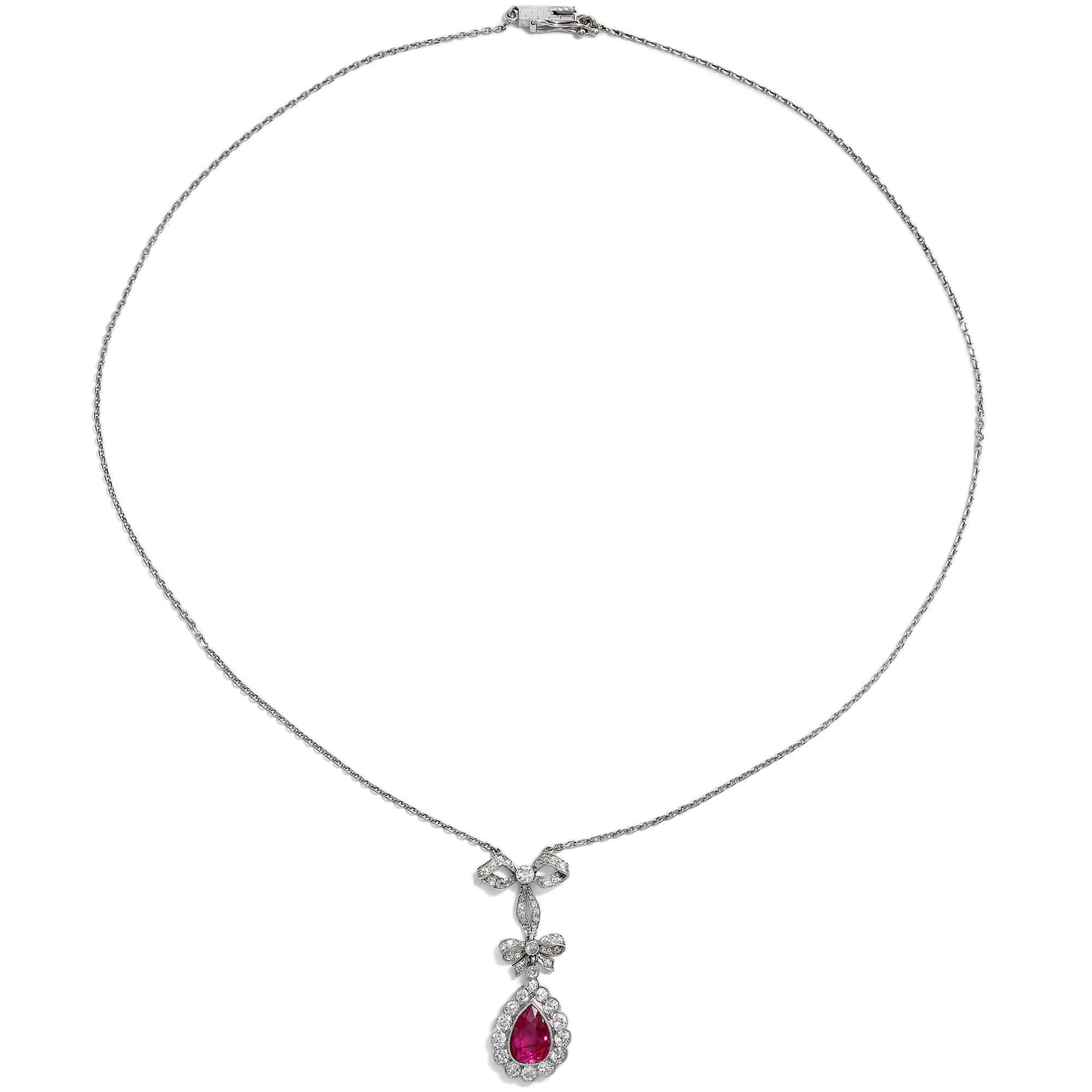 626102-hofer-antikschmuck-Kostbares-Collier-mit-unbehandeltem-Rubin-aus-Burma-und-Diamanten-in-Platin-um-1910-Leidenschaft-fest-angebunden_2