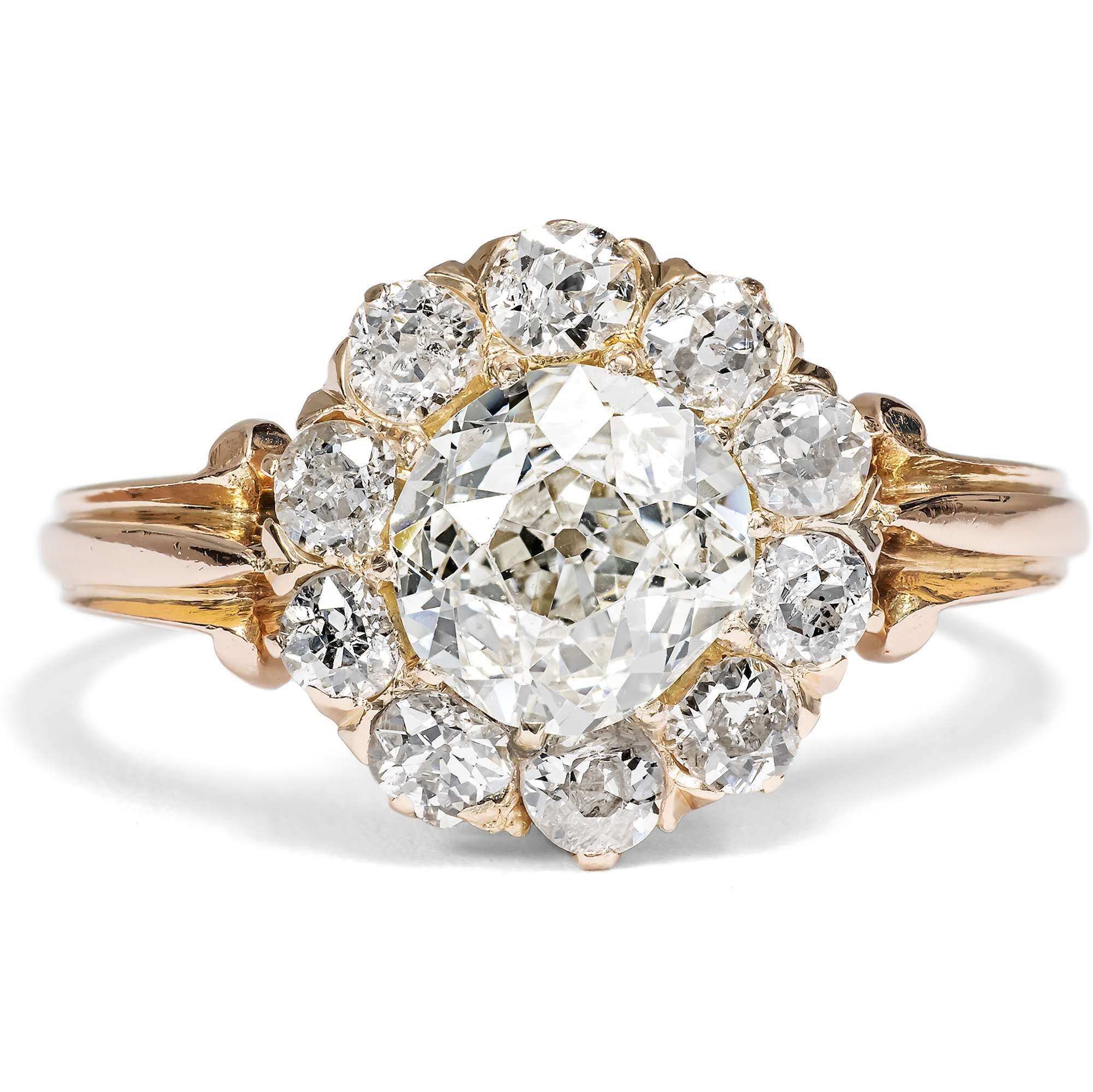 626167-hofer-antikschmuck-Kostbarer-Entourage-Ring-mit-Diamanten-im-Altschliff-in-Rosegold-um-1890-Bluete-aus-Licht_1