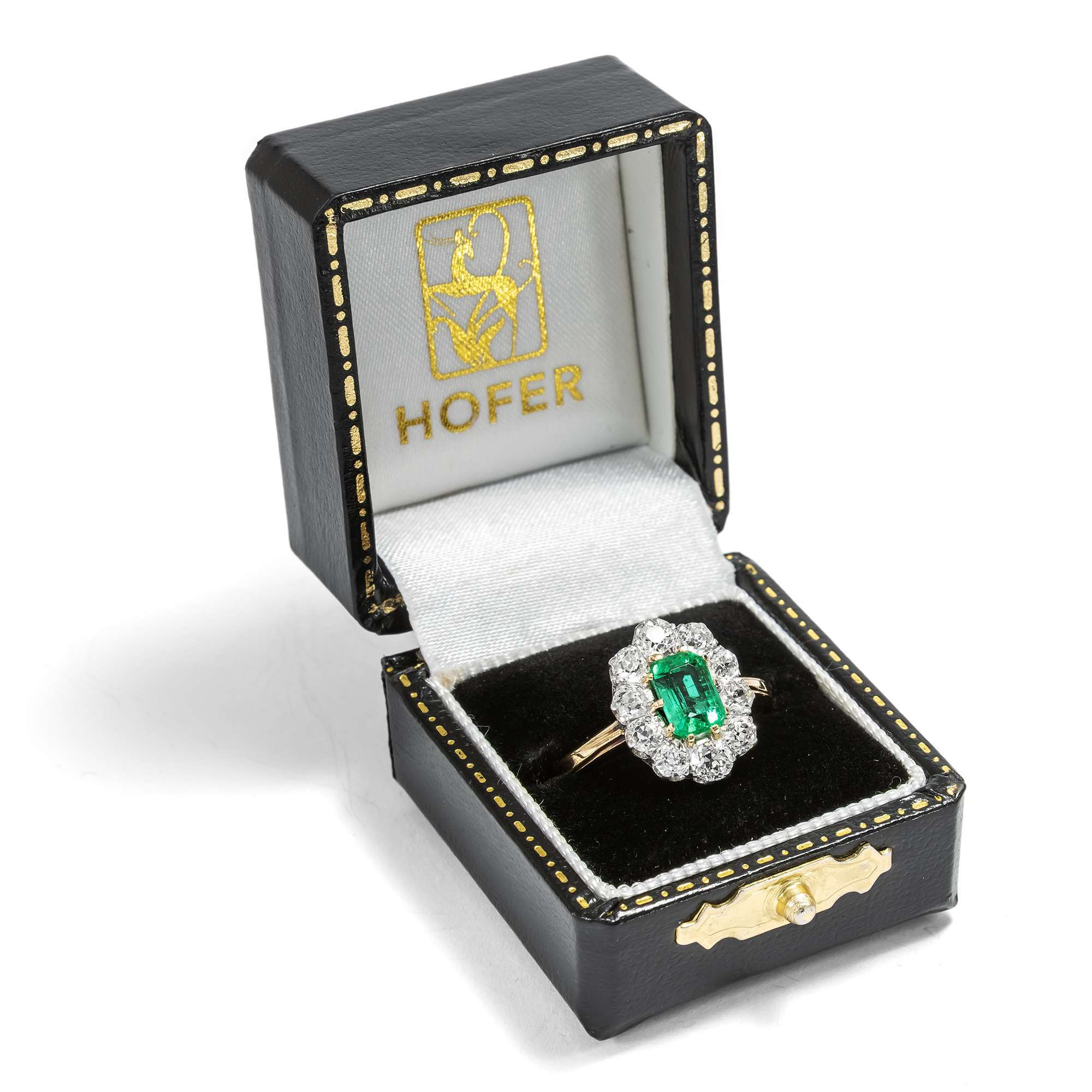 626446-hofer-antikschmuck-Antiker-Ring-der-Belle-epoque-mit-Smaragd-und-Diamanten-im-Altschiff-um-1910-und-spaeter-Von-Sambia-nach-Paris-_6