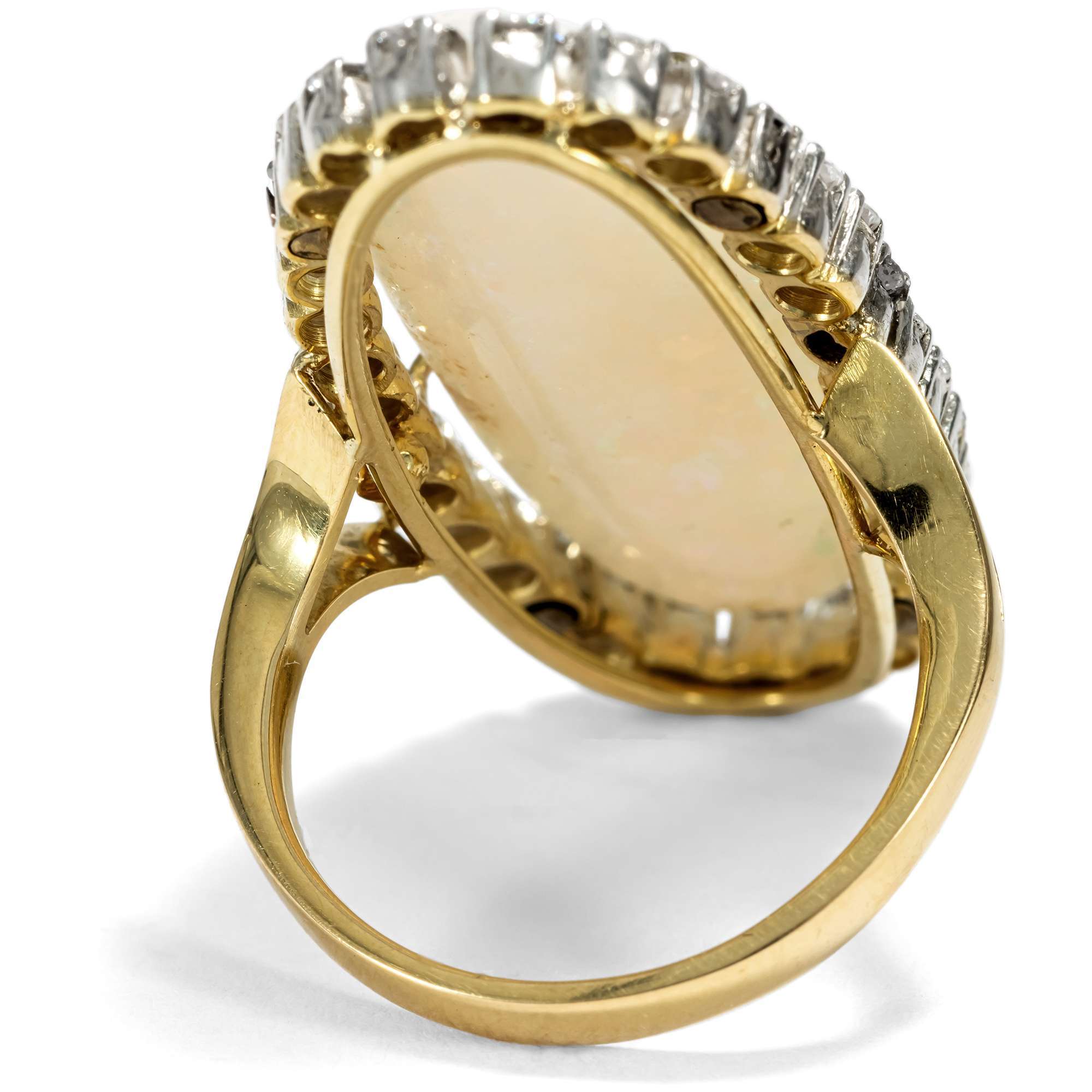 626506-hofer-antikschmuck-Eindrucksvoller-vintage-Ring-mit-Opal-und-Diamanten-in-Gold-und-Silber-um-1980-Im-Gegenlicht_4
