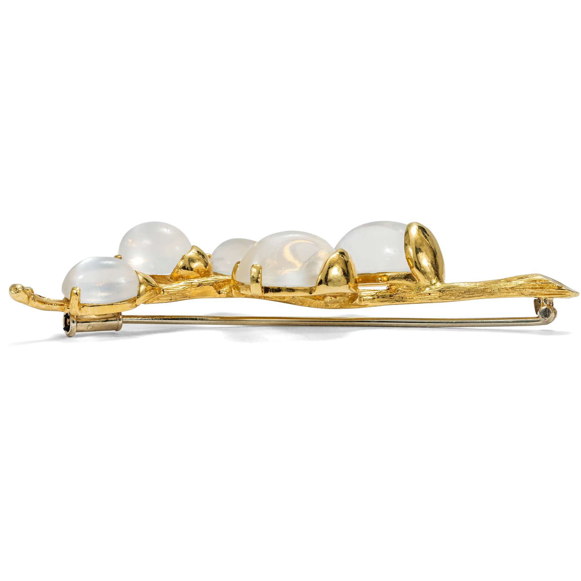 626549-hofer-antikschmuck-Handgeschmiedete-Brosche-aus-Gold-mit-Mondsteinen-Deutschland-um-1965-Weidenkaetzchen_1