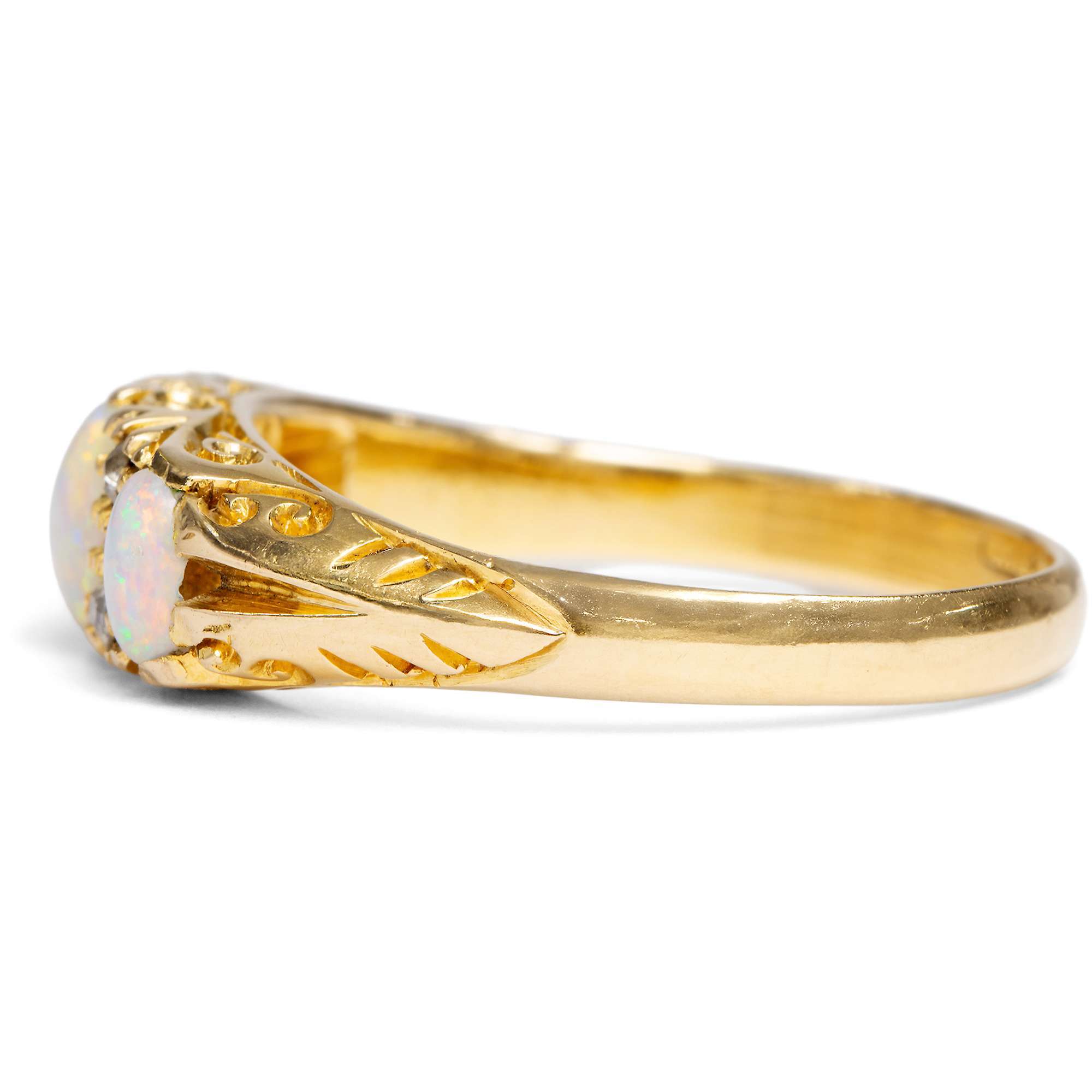 626568-hofer-antikschmuck-Antiker-Ring-mit-australischen-Opalen-und-Diamanten-in-Gold-England-datiert-1900-Schillernde-Kolonialwaren_5