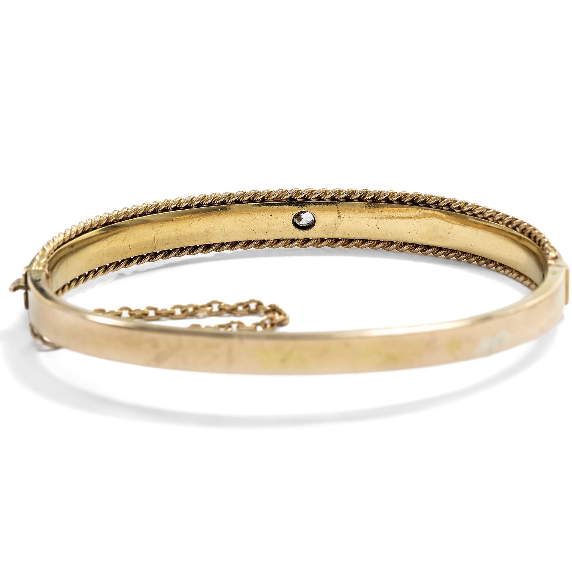 626999-hofer-antikschmuck-Eleganter-Armreif-aus-Gold-mit-Diamant-im-Altschliff-England-um-1880-Ein-Blick-zurueck_1