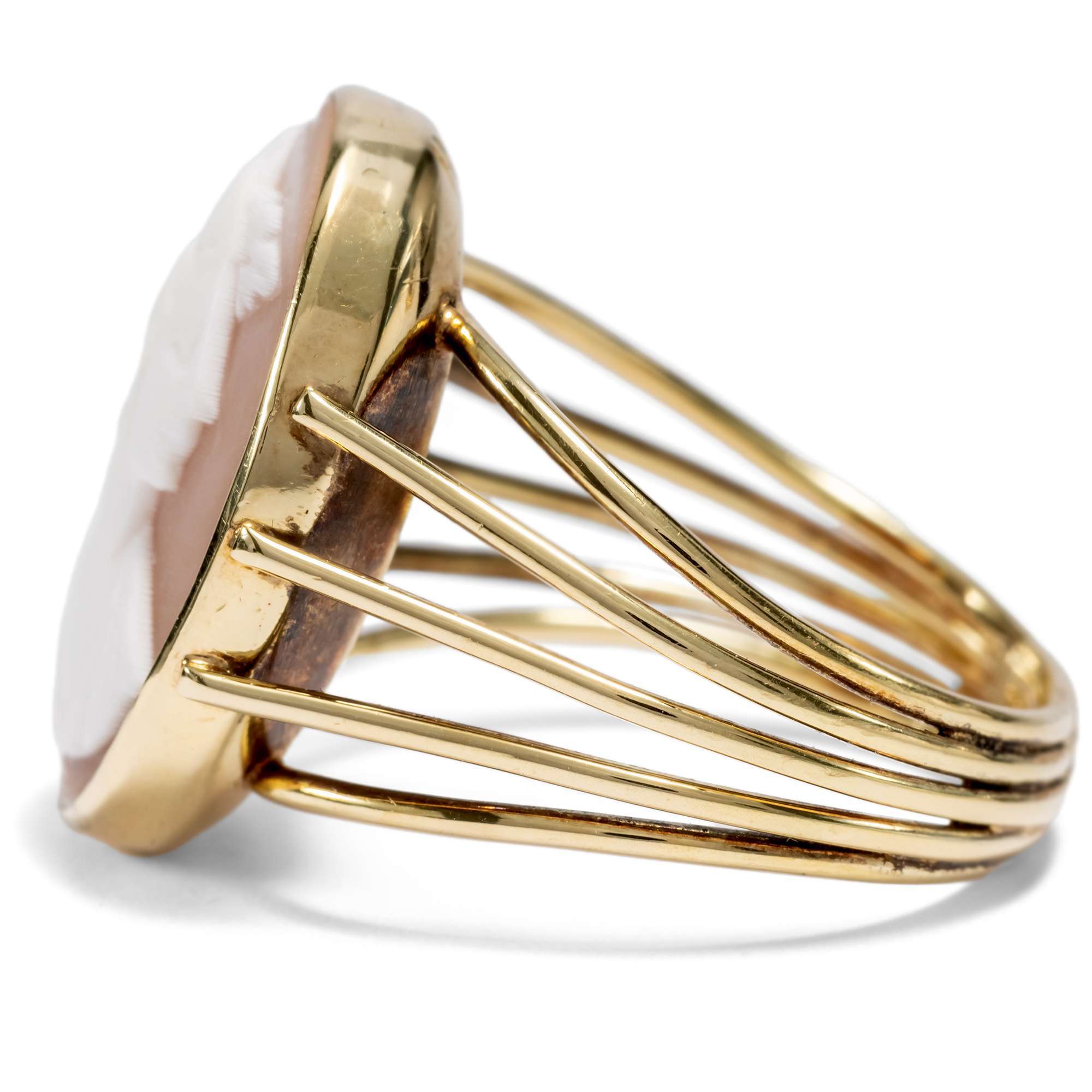 627297-hofer-antikschmuck-Goldener-Ring-mit-aelterer-Muschelgemme-einer-Bacchantin-in-Gold-um-1880-1960-Rauschende-Feste-wilde-Gelage_3