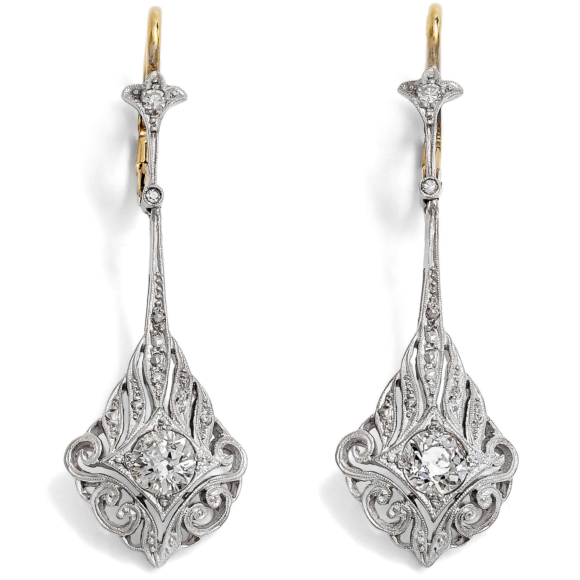627775-hofer-antikschmuck-Grosse-Diamant-Ohrringe-im-Stil-des-Art-Deco-aus-unserer-Werkstatt-Sterne-ueber-dem-Kurfuerstendamm